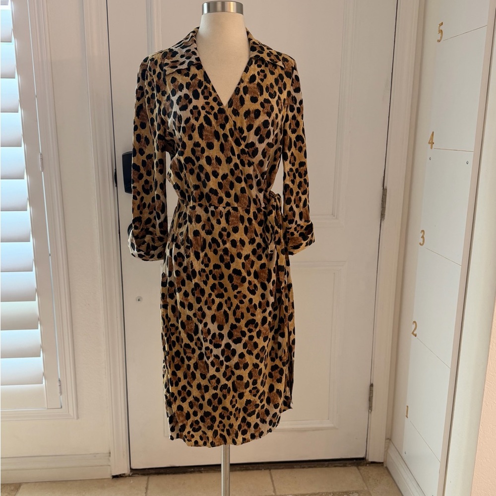 100% silk Leopard Print Wrap Dress